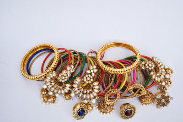 jewelry, gold, necklace, isolated, bracelet, chain, fashion, white, jewel, pearl, luxury, accessory, jewellery, gem, object, beauty, pearls, bead, gift, jewelery, silver, beads, decoration, shiny, gol © laxmi