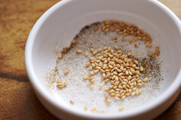 Mixed seasoning, salt, pepper and sesame 