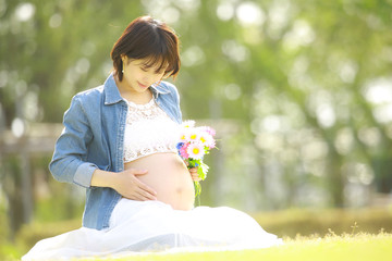 若い妊婦