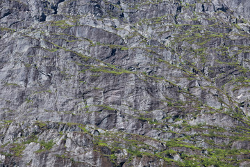 Berglandschaft am Stardalselva, Sommer in Norwegen