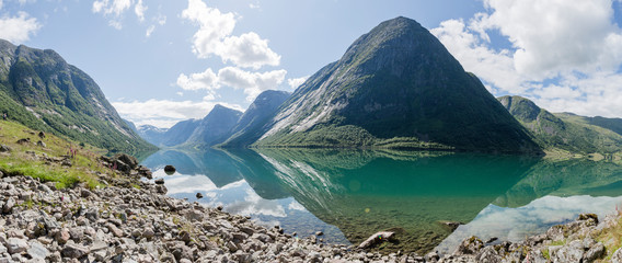 Sommer am Jolstravatnet, Norwegen