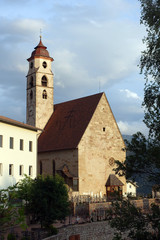 Fototapeta na wymiar Kirche in Deutschnofen