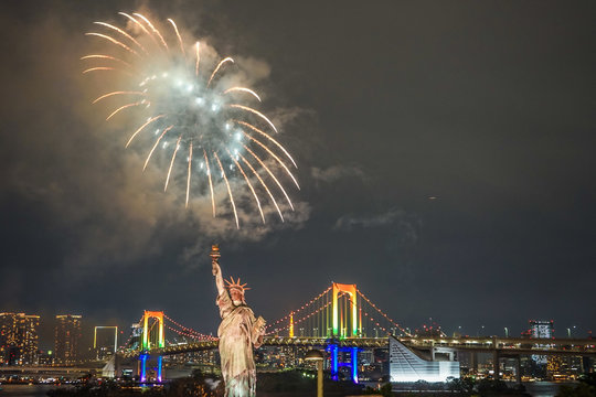 お台場レインボー花火 の画像 151 件の Stock 写真 ベクターおよびビデオ Adobe Stock
