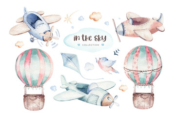 Aquarell Set Baby Cartoon niedlich Pilot Luftfahrt Hintergrund Illustration ausgefallener Himmel Transport komplett mit Flugzeugen Ballons, Wolken. kindisches Jungenmuster. Es ist eine Babypartyillustration © kris_art