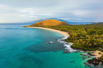High Angle view of Makena State Park, Big Beach — Maui, Hawai - obrazy, fototapety, plakaty
