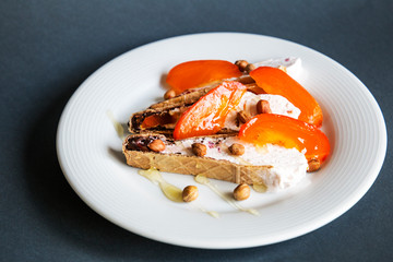  Nuts & Fruits Ice Cream