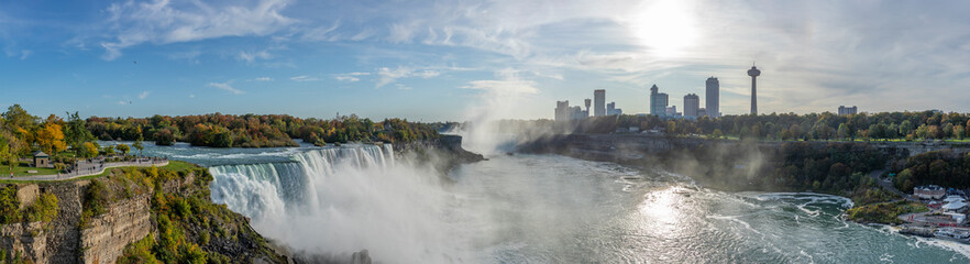 Fototapeta na wymiar View from the Rainbow Bridge to all three Niagara Falls