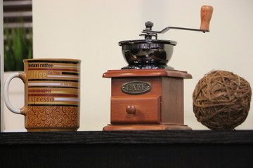 coffee grinder with beans