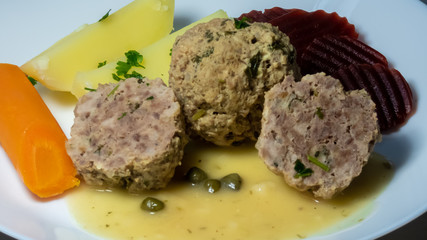 Königsberger Klopse mit Kapern 