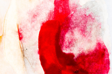 Red and yellow dye bleeding on Japanese traditional calligraphy paper