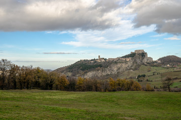 Fototapeta na wymiar Fantastic places in Marecchia Valley, with the old fortres of Maioletto and San Leo