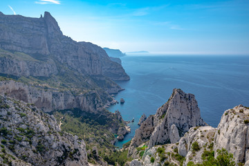 Fototapeta na wymiar Panoramic view on the Sugiton Calanque seen from a lookout, Marseille, France