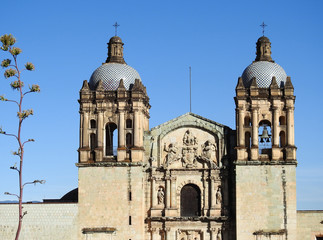 Fototapeta na wymiar Templo de Santo Domingo en Oaxaca, Mexico
