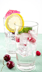 Detox infused flavored water with raspberry, limon and cherry - 309851209