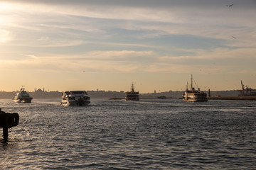 Fototapeta premium Ships in the Bosphorus at sunset 