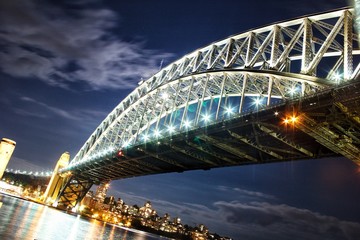 Obraz premium bridge at night