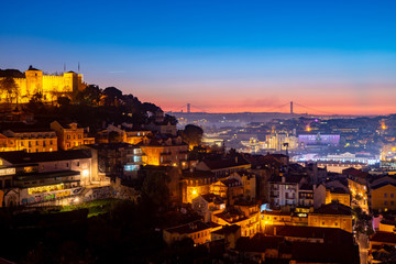 Fototapeta na wymiar ポルトガル・リスボンの夜景