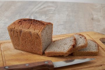 gluten free green buckwheat bread and arugula