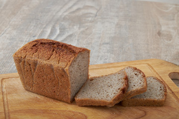 gluten free green buckwheat bread and arugula
