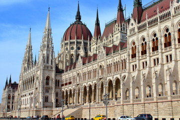 Obraz premium hungarian parliament in budapest