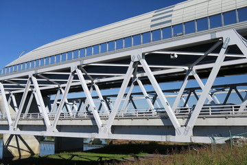 冬空と葛飾大橋と東京外環自動車道