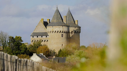 Fototapeta na wymiar chateau moyen-âge