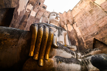 Wat Si Chum, giant Buddha statue in Sukhothai