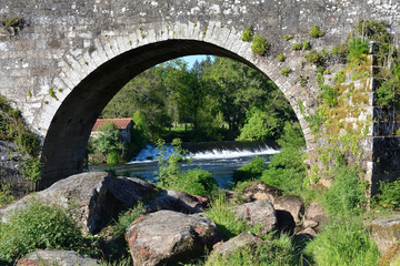 Fototapeta na wymiar Maceira Bridge in the Way of St. James. Bridge in the path from Santiago de Compostela to Finisterre.