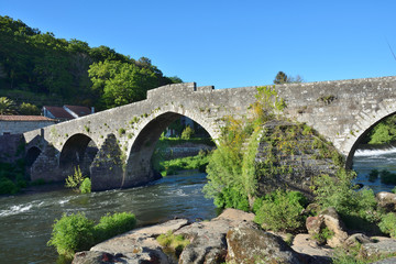 Fototapeta na wymiar Maceira Bridge in the Way of St. James. Bridge in the path from Santiago de Compostela to Finisterre.