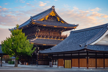 Fototapeta premium Japan. Kyoto. Higashi-Honganji Temple. Big brown Buddhist temple in Kyoto. Temples Of Japan. Shinto the Church of no people close-up. Iconic buildings in Kyoto. Travel to Japan.
