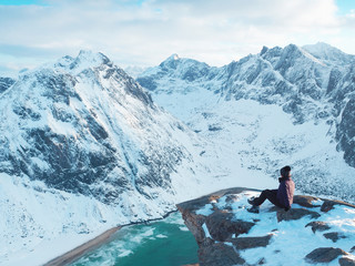 Lofoten - Winterwandern zum Kvalvika Beach und auf den Ryten