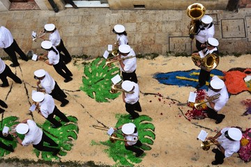 orchestra playing music in the decorated street