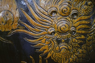 Pattern and texture of dragon jar 