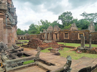 Fototapeta premium Thailand ancient Buddhist ruins