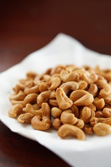 cashew nuts in a bowl