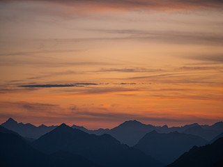 Alpen im späten Tageslicht