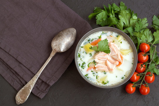 Lachscremesuppe Bilder – Durchsuchen 4,126 Archivfotos, Vektorgrafiken ...