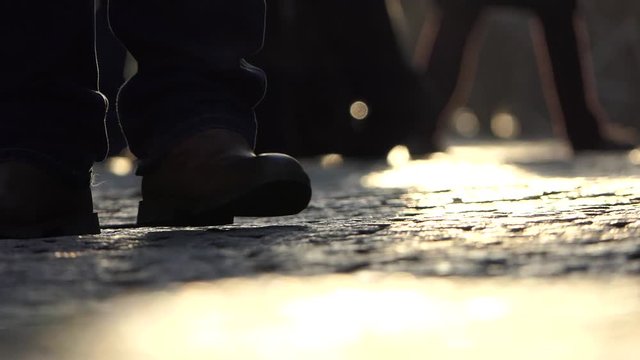 Menschen in Fu&szlig;g&auml;ngerzone