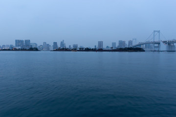 夕暮れの東京湾