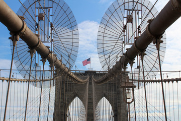 Obraz premium Close up of Brooklyn Bridge in New York City