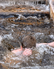 Bathing residents of St. Petersburg in the hole on the feast of Epiphany.