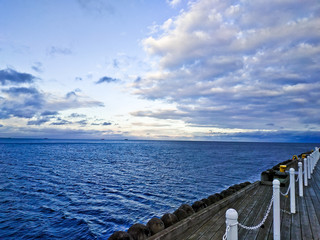 sea ​​view from the pier
