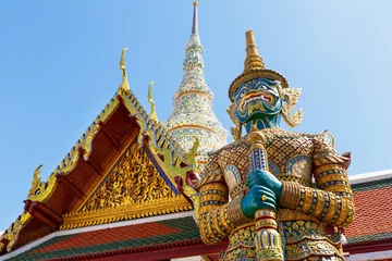 Foto op Canvas Demon Guardian in Wat Phra Kaew (Tempel van de Smaragdgroene Boeddha), Grand Palace in Bangkok, Thailand. © Aleksandr Simonov