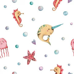 Behang Aquarel naadloze patroon met onderwater dieren (narwal, kwallen, zeepaardjes, zeester) en bubbels op een witte achtergrond. © Olena Yevsikova