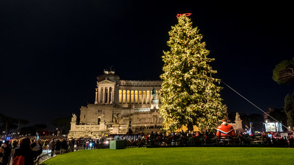 Fototapeta na wymiar Christmas tree at Piazza Venezia, Rome