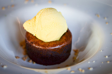 delicious home made lava cake & vanilla icecream