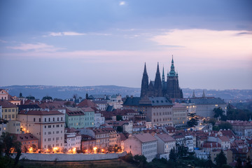 Fototapeta na wymiar Early morning over Prague castle