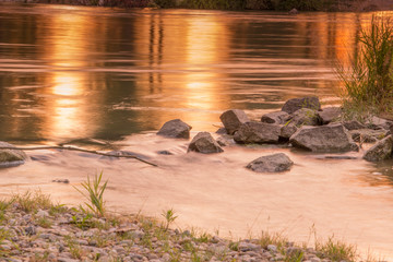 Obraz premium Stimmung am Flussufer