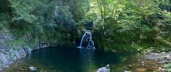 赤目四十八滝　初夏の千手滝の情景＠三重県