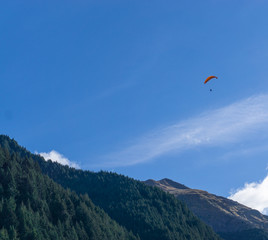 Paragliding under the beautiful sky in Queenstown
